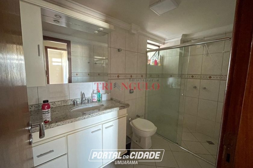 Apartamento &agrave; venda - 129m&sup2; - ZONA II