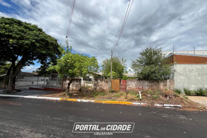 Terreno &agrave; venda - 262m&sup2; - Zona III