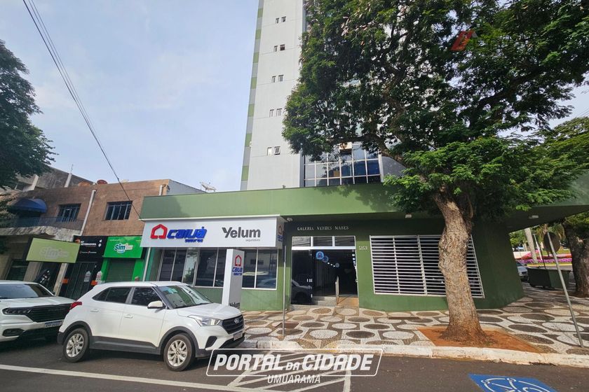 Sal&atilde;o Comercial &agrave; venda - Zona I