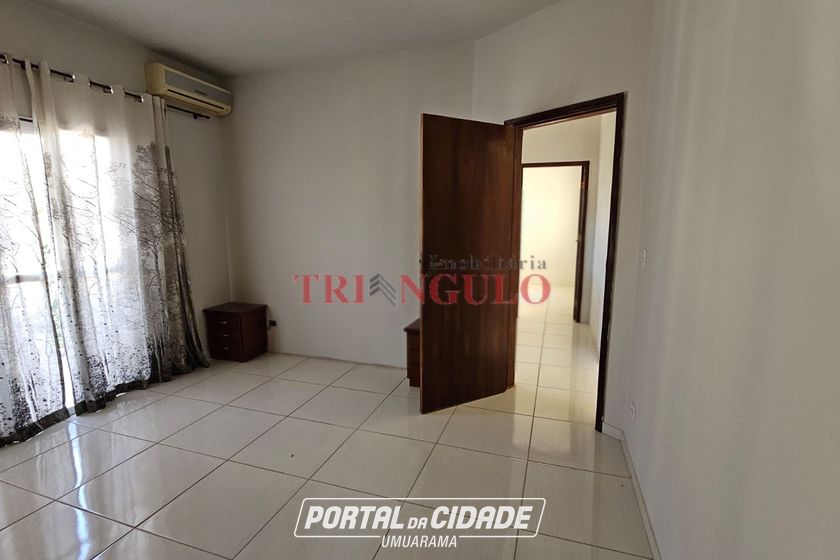 Sobrado &agrave; venda - 250m&sup2; - JARDIM DOS PRINCIPES