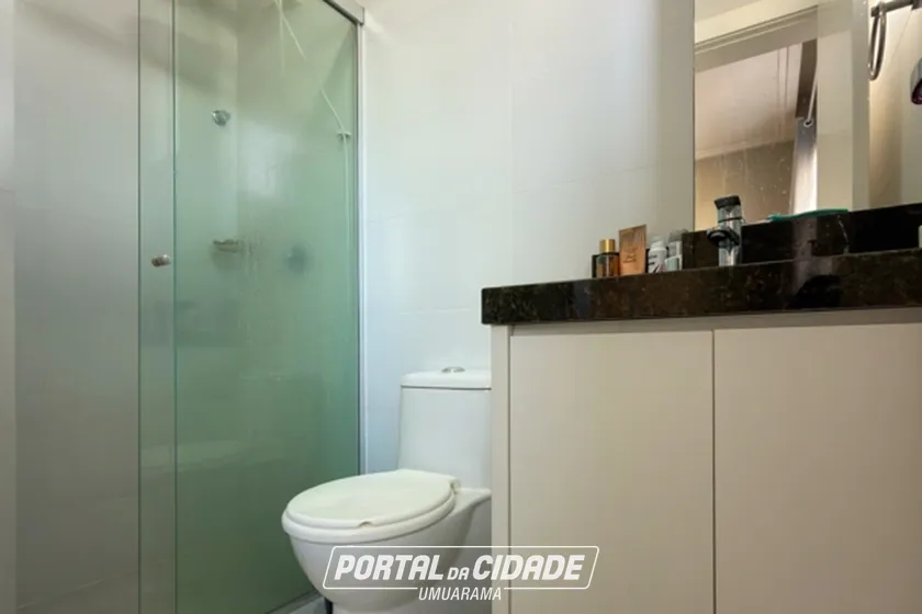 Apartamento &agrave; venda - 120m&sup2; - Meia Praia