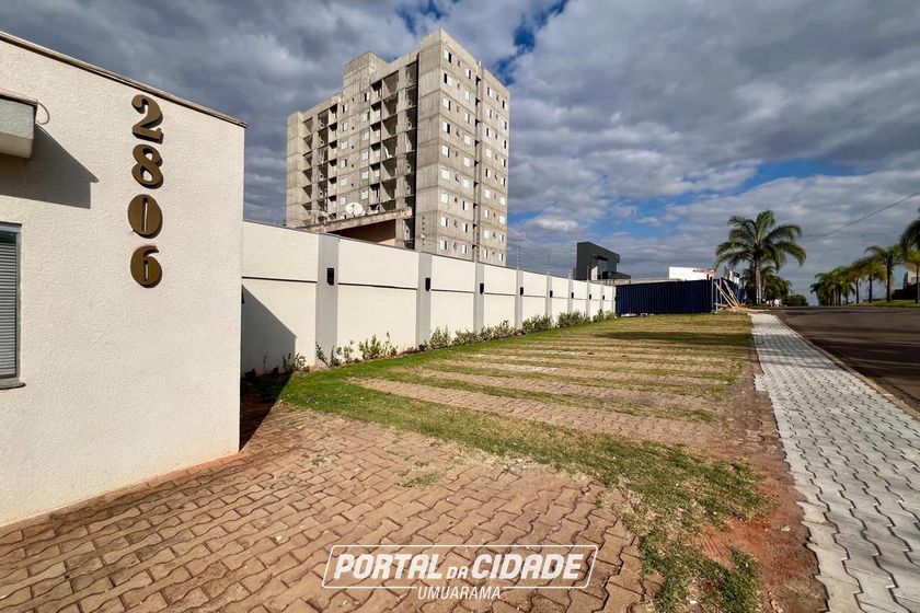 Casa &agrave; venda - Centro