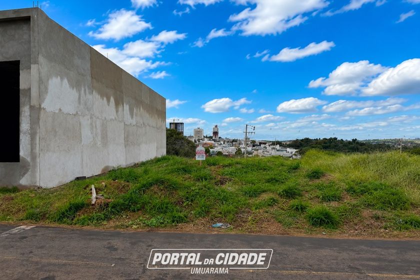 Terreno &agrave; venda - 300m&sup2; - PARQUE RESIDENCIAL DA GAVEA