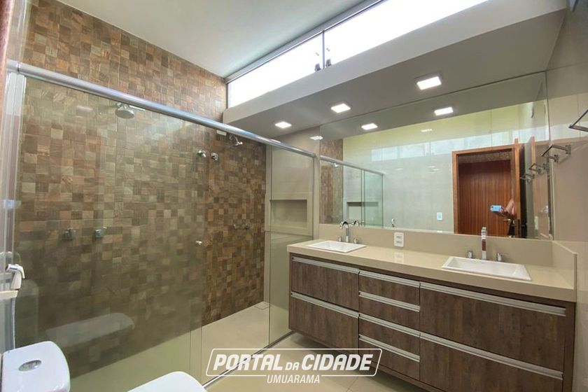 Casa &agrave; venda - 250m&sup2; - Zona II