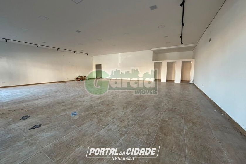 Sal&atilde;o Comercial para alugar - 166m&sup2; - Zona I