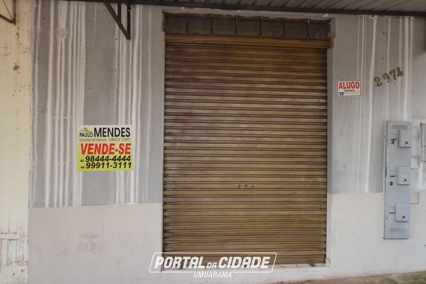 Sal&atilde;o Comercial &agrave; venda - 119m&sup2; - Zona Armazem