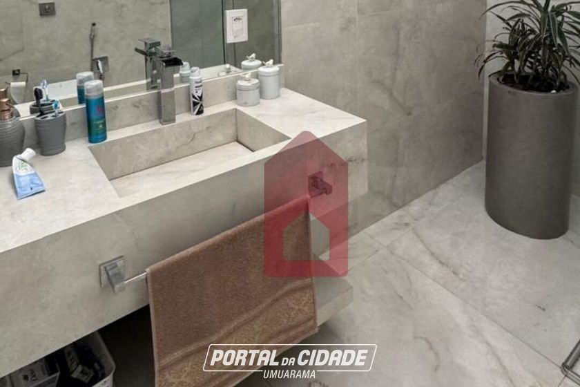 Casa &agrave; venda - 261m&sup2; - Zona II