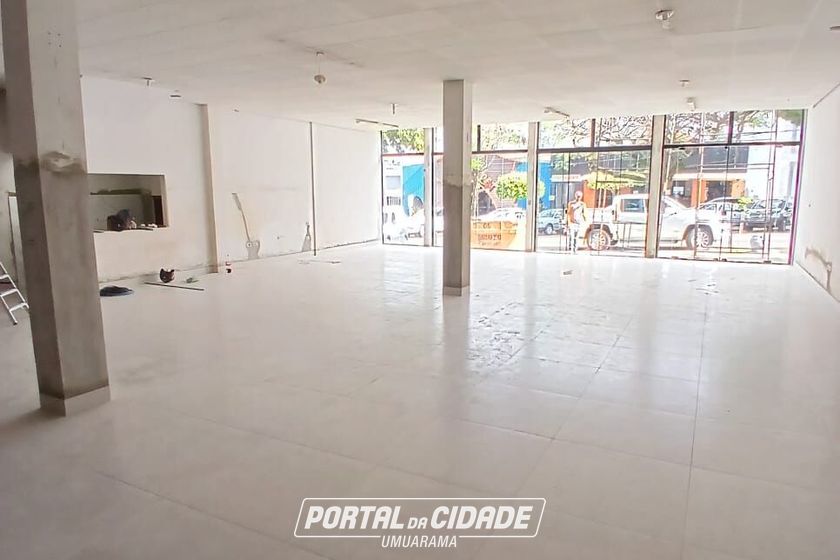Sal&atilde;o Comercial para alugar - 250m&sup2; - Zona I
