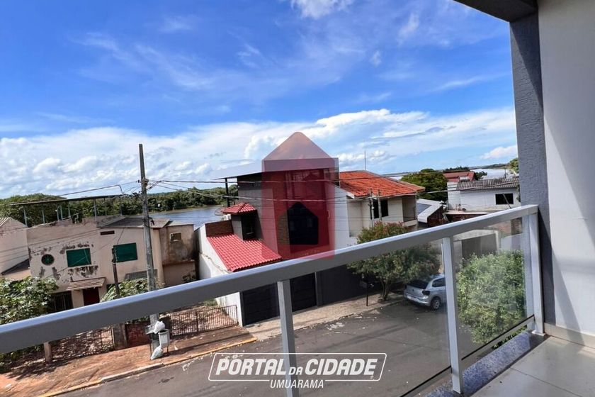 Sobrado &agrave; venda - 215m&sup2; - Centro