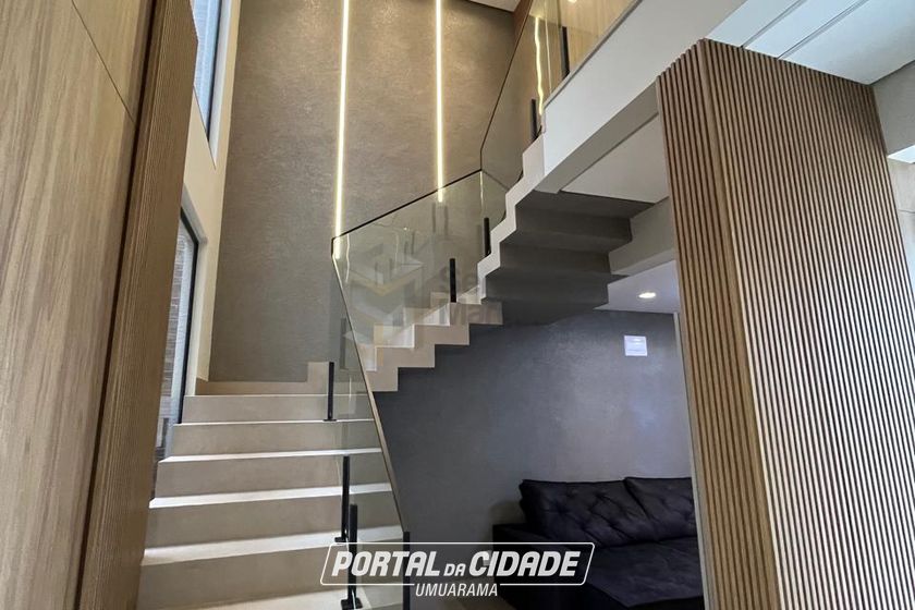 Sobrado &agrave; venda - 250m&sup2; - Condom&iacute;nio Essenza