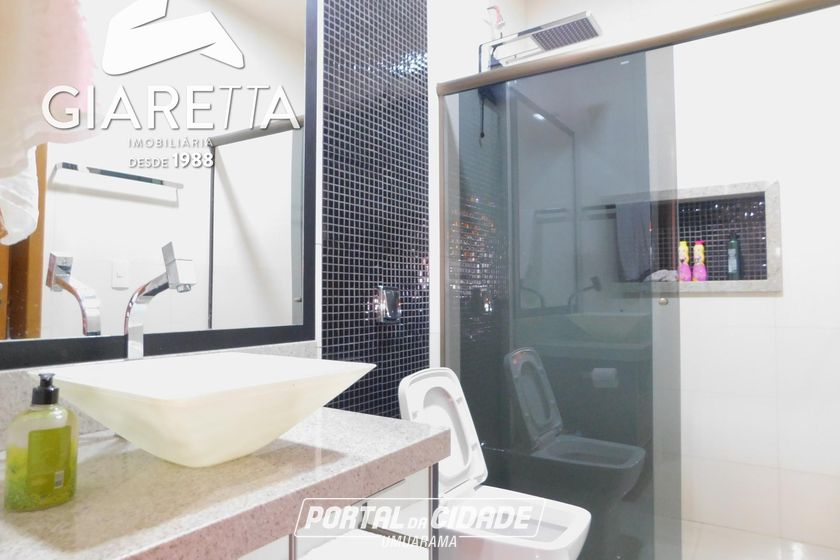Casa &agrave; venda - 238m&sup2; - JARDIM LA SALLE