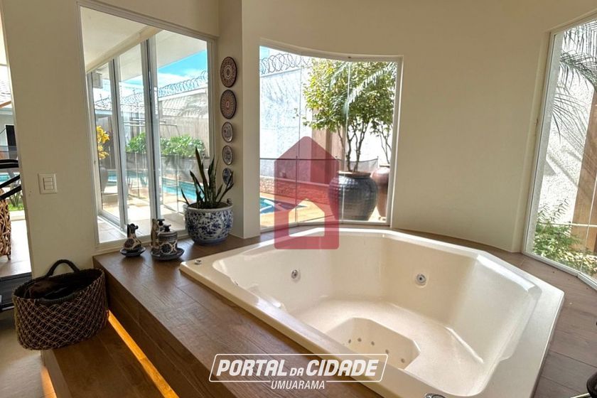 Casa &agrave; venda - 688m&sup2; - Condom&iacute;nio Residencial Soleil