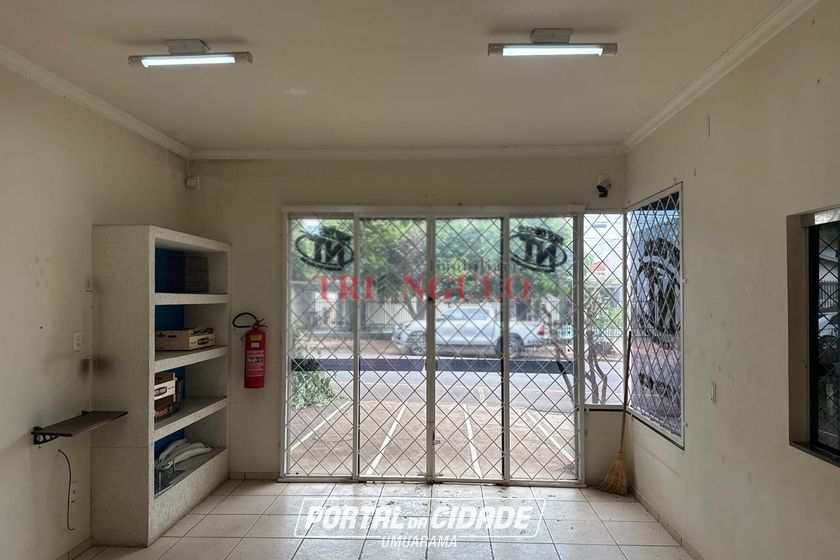 Sobrado &agrave; venda - 250m&sup2; - ZONA I