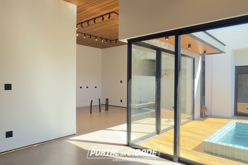 Casa &agrave; venda - 150m&sup2; - Paysage Unique Condom&iacute;nio