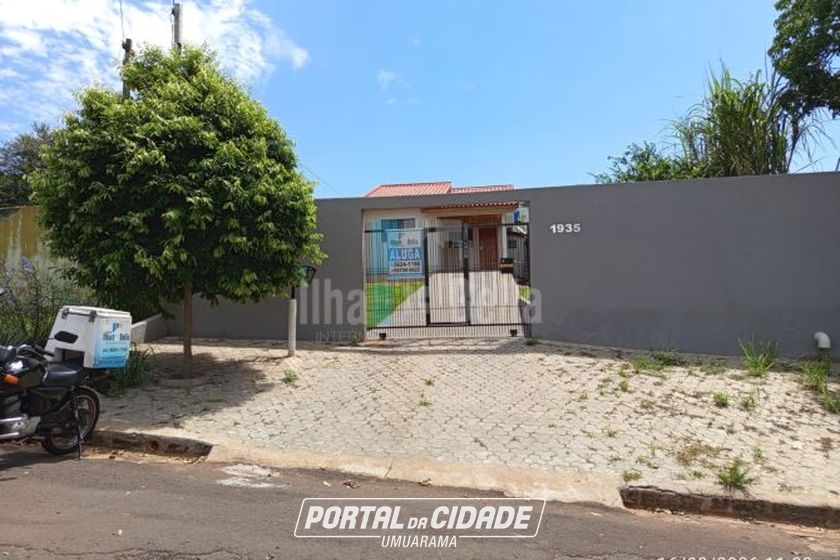 Casa para alugar - Parque Tarum&atilde;