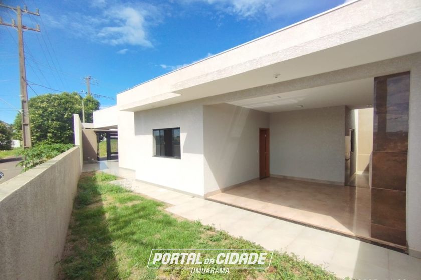 Casa &agrave; venda - 132m&sup2; - Jardim Azal&eacute;ia