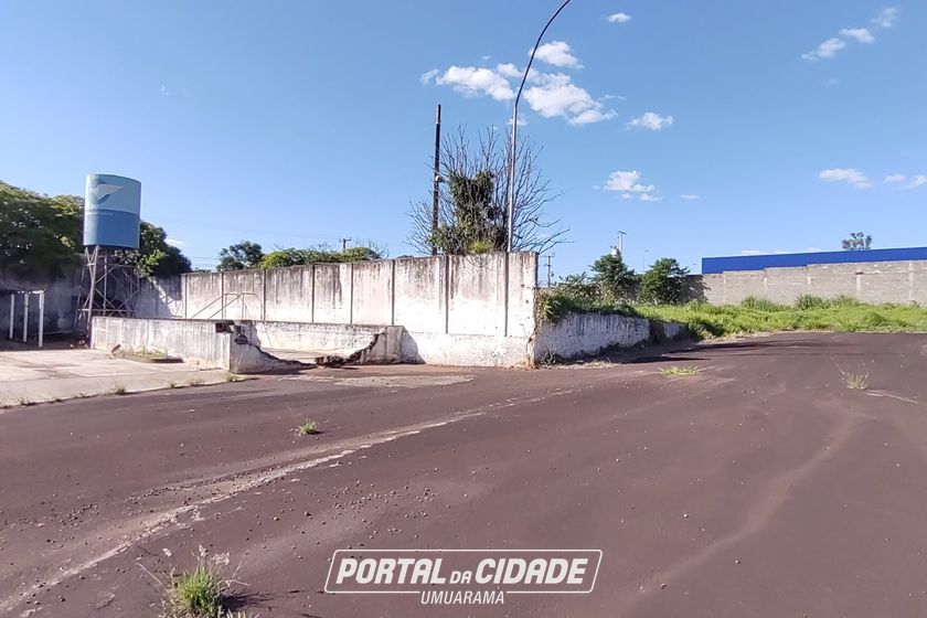 Sal&atilde;o Comercial para alugar - 940m&sup2; - Zona I-a