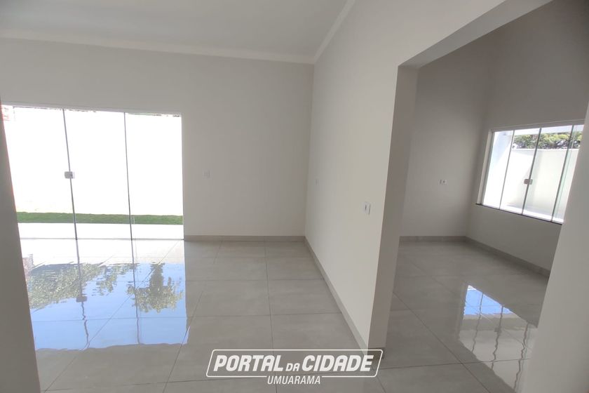 Casa &agrave; venda - 130m&sup2; - Jardim Tropical