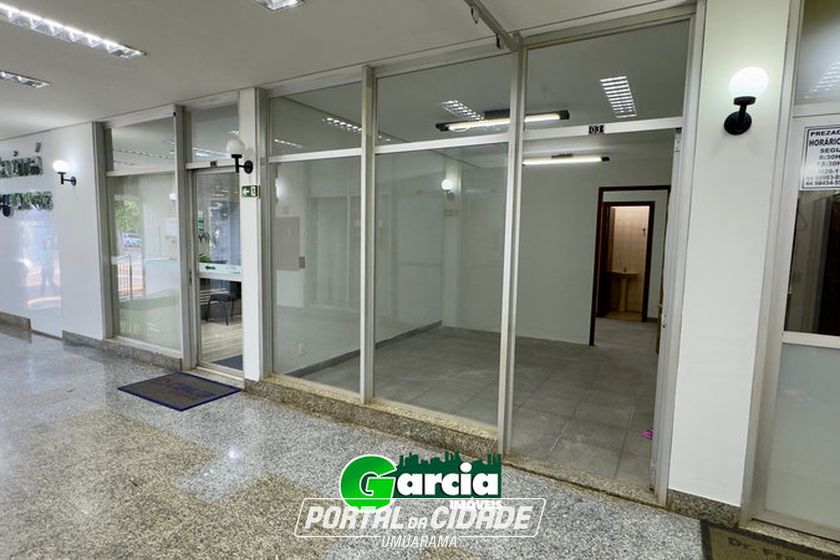 Sala Comercial &agrave; venda - 26m&sup2; - ZONA I