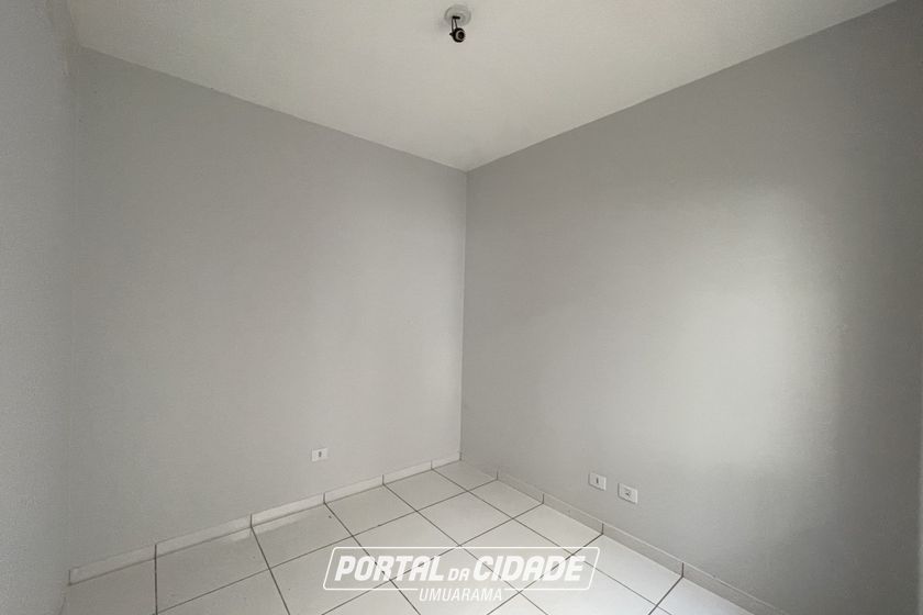 Casa para alugar - JARDIM IPE