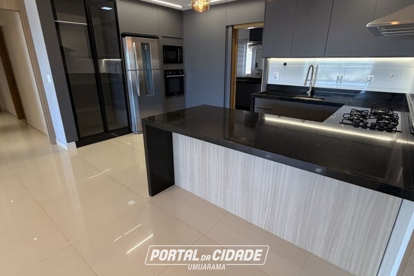 Apartamento &agrave; venda - 180m&sup2; - Zona III