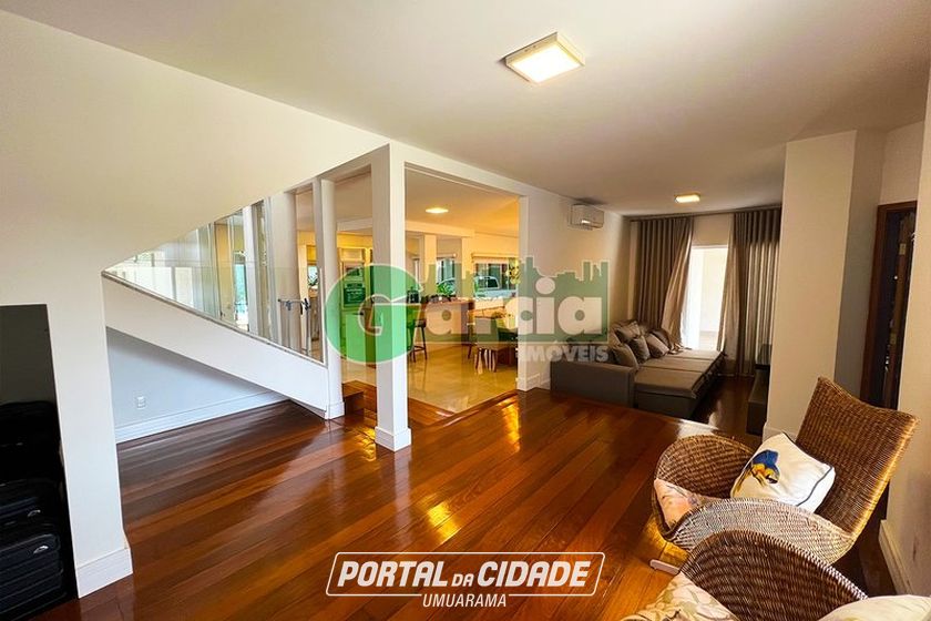 Casa &agrave; venda - 400m&sup2; - Zona II