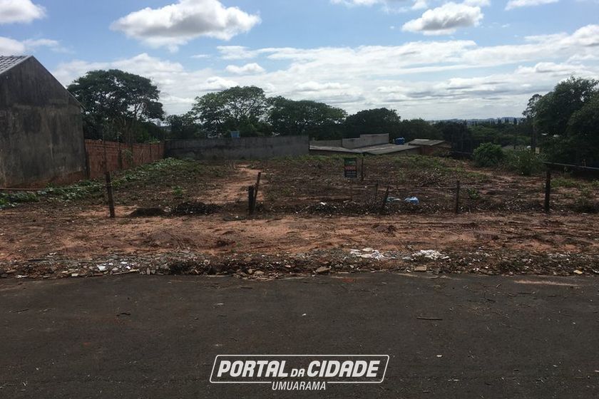 Terreno &agrave; venda - 360m&sup2; - Jardim Alvorada