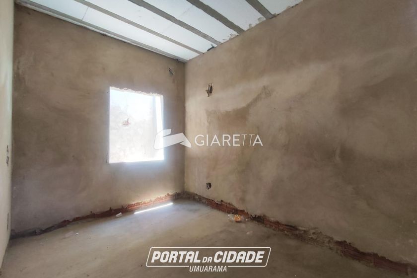 Casa &agrave; venda - 50m&sup2; - JARDIM PINHEIRINHO