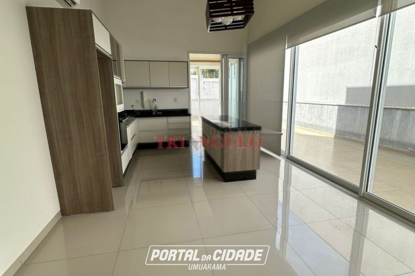 Casa &agrave; venda - 180m&sup2; - JARDIM ALPHAVILE