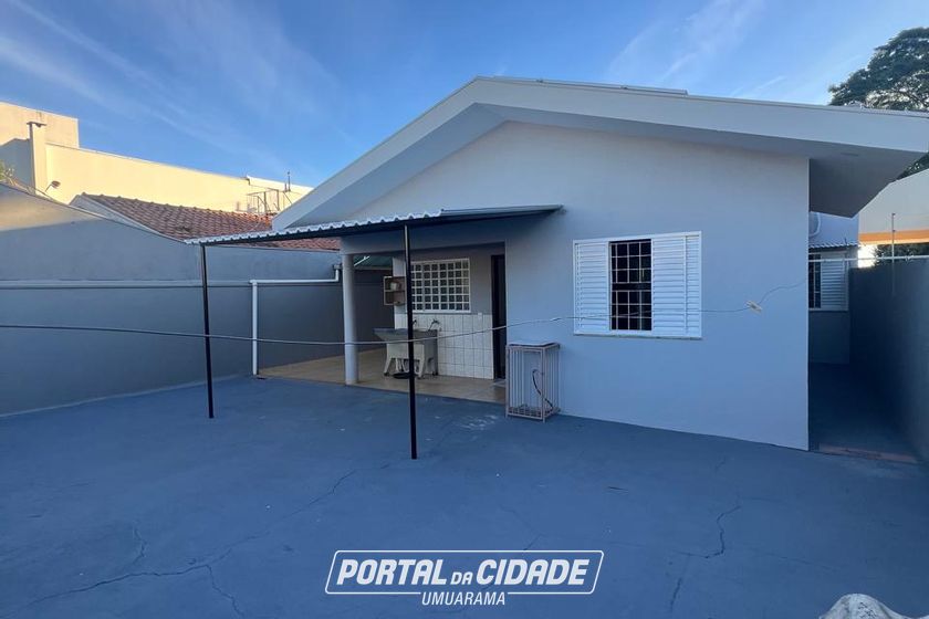 Casa para alugar - 100m&sup2; - Jardim Alphavile