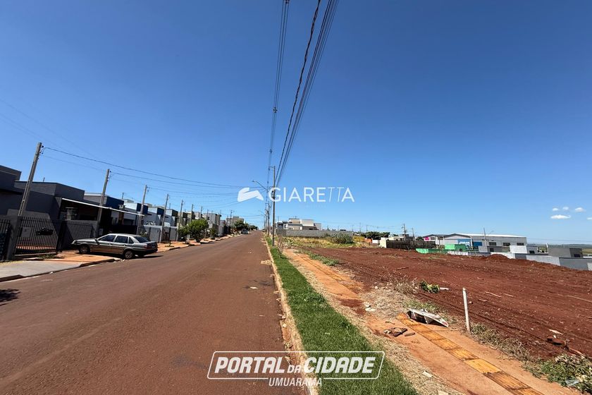 Terreno &agrave; venda - 250m&sup2; - JARDIM PANORAMA