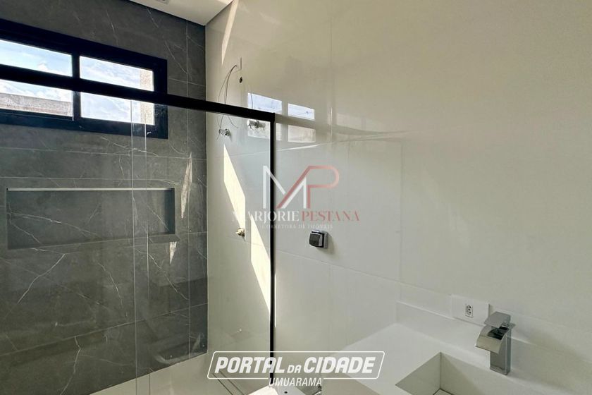 Casa &agrave; venda - 152m&sup2; - Avenida Paran&aacute;