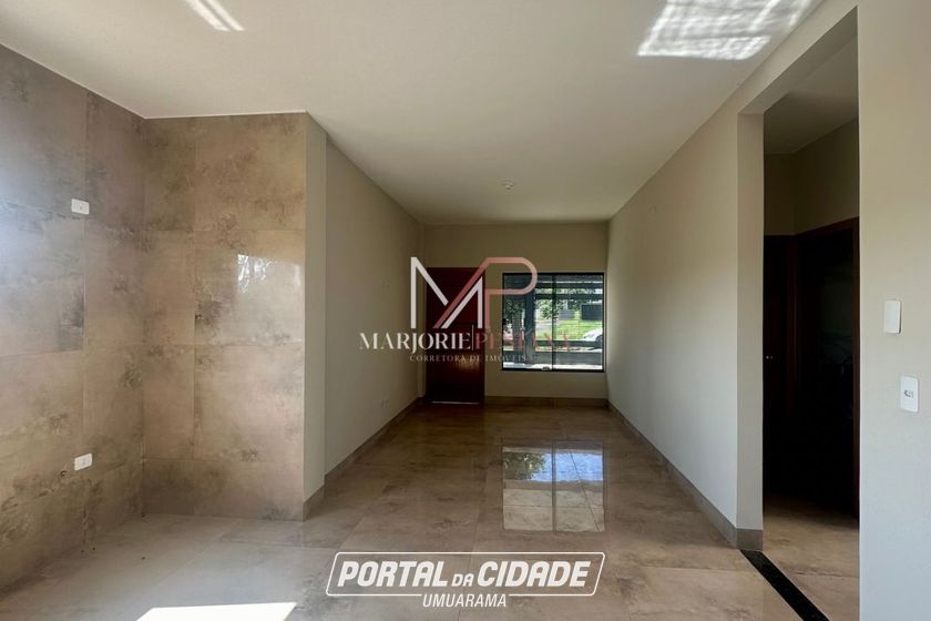 Casa &agrave; venda - 132m&sup2; - Jardim Azal&eacute;ia