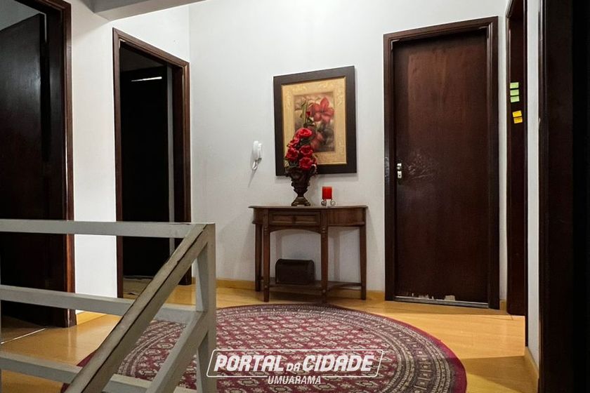 Sobrado para alugar - 241m&sup2; - Zona 1 A