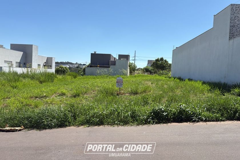 Terreno &agrave; venda - 360m&sup2; - PARQUE RESIDENCIAL INTERLAGOS