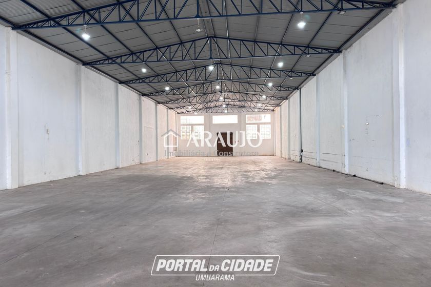 Sal&atilde;o Comercial para alugar - 750m&sup2; - Jardim Janina