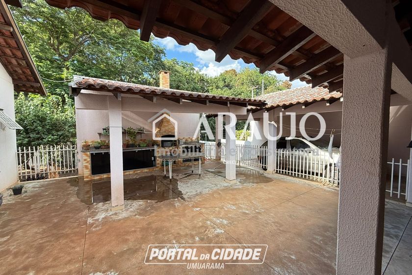 Terreno &agrave; venda - 107m&sup2; - Zona I
