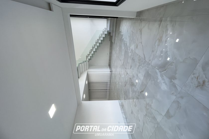 Sobrado &agrave; venda - 360m&sup2; - Condom&iacute;nio Royal Garden