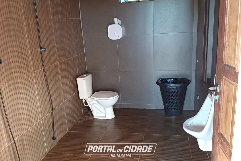 Ch&aacute;cara &agrave; venda - 20m&sup2; - Estrada Jaborandi
