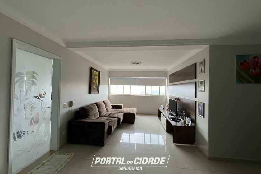 Apartamento &agrave; venda - 182m&sup2; - Centro