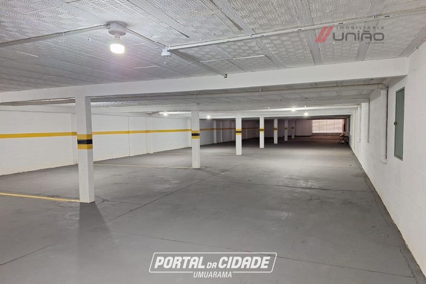Sal&atilde;o Comercial para alugar - 243m&sup2; - Zona 1
