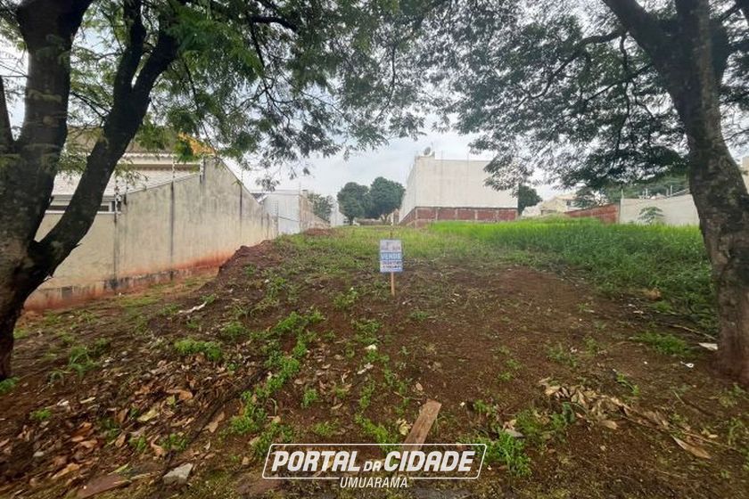 Terreno &agrave; venda - 250m&sup2; - Parque do Lago