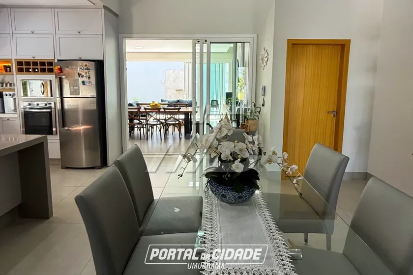 Casa &agrave; venda - 256m&sup2; - Mont Blanc Residence