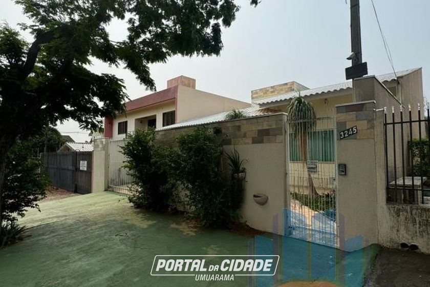 Casa &agrave; venda - 242m&sup2; - Zona I