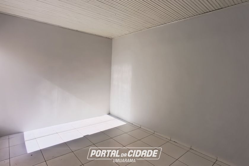 Casa para alugar - 324m&sup2; - ZONA V