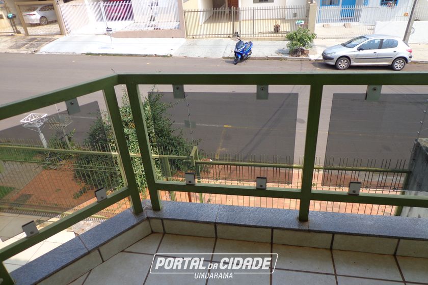 Sobrado &agrave; venda - 247m&sup2; - Zona 2