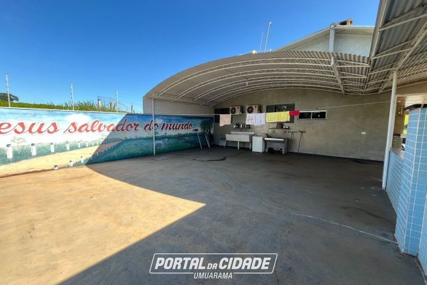 Ch&aacute;cara &agrave; venda - 