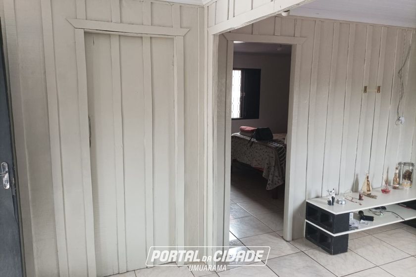 Casa &agrave; venda - 100m&sup2; - Jardim Colibri