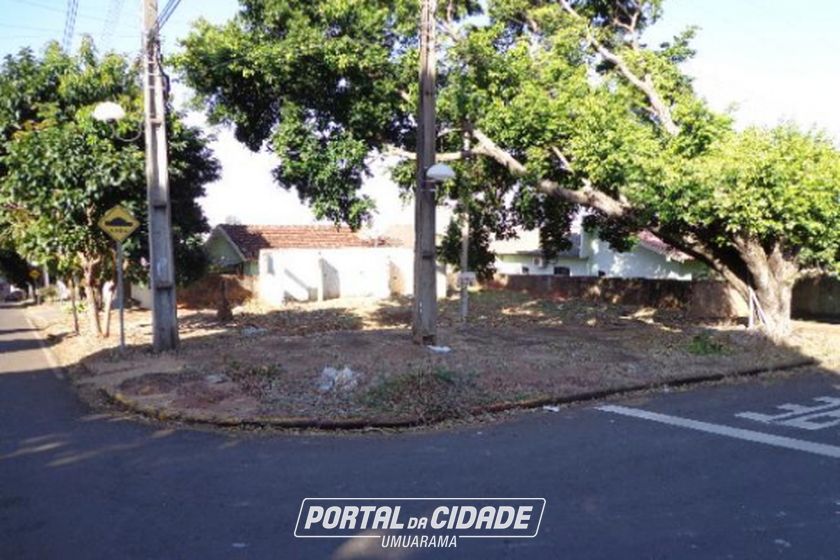 Terreno &agrave; venda - 279m&sup2; - Zona V