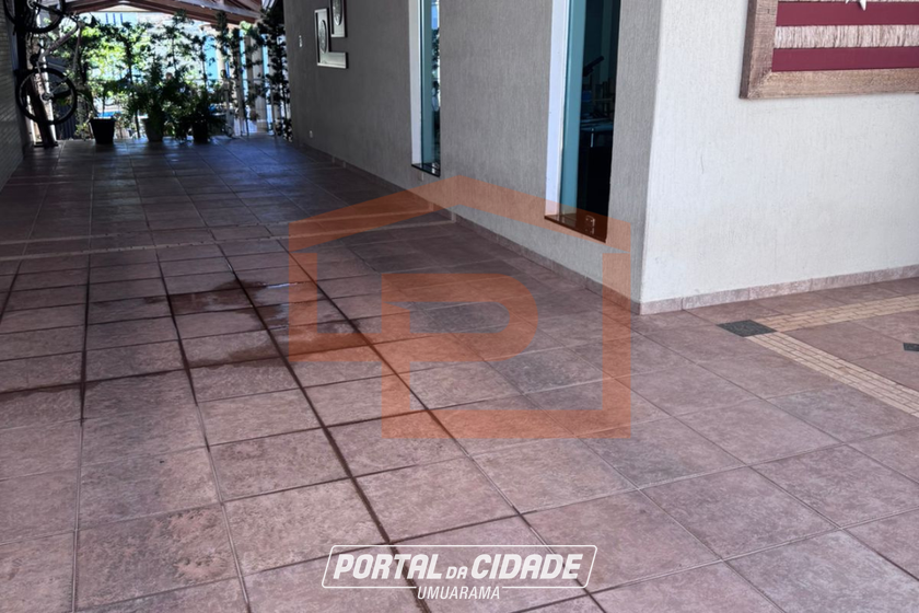 Casa &agrave; venda - 420m&sup2; - Zona I